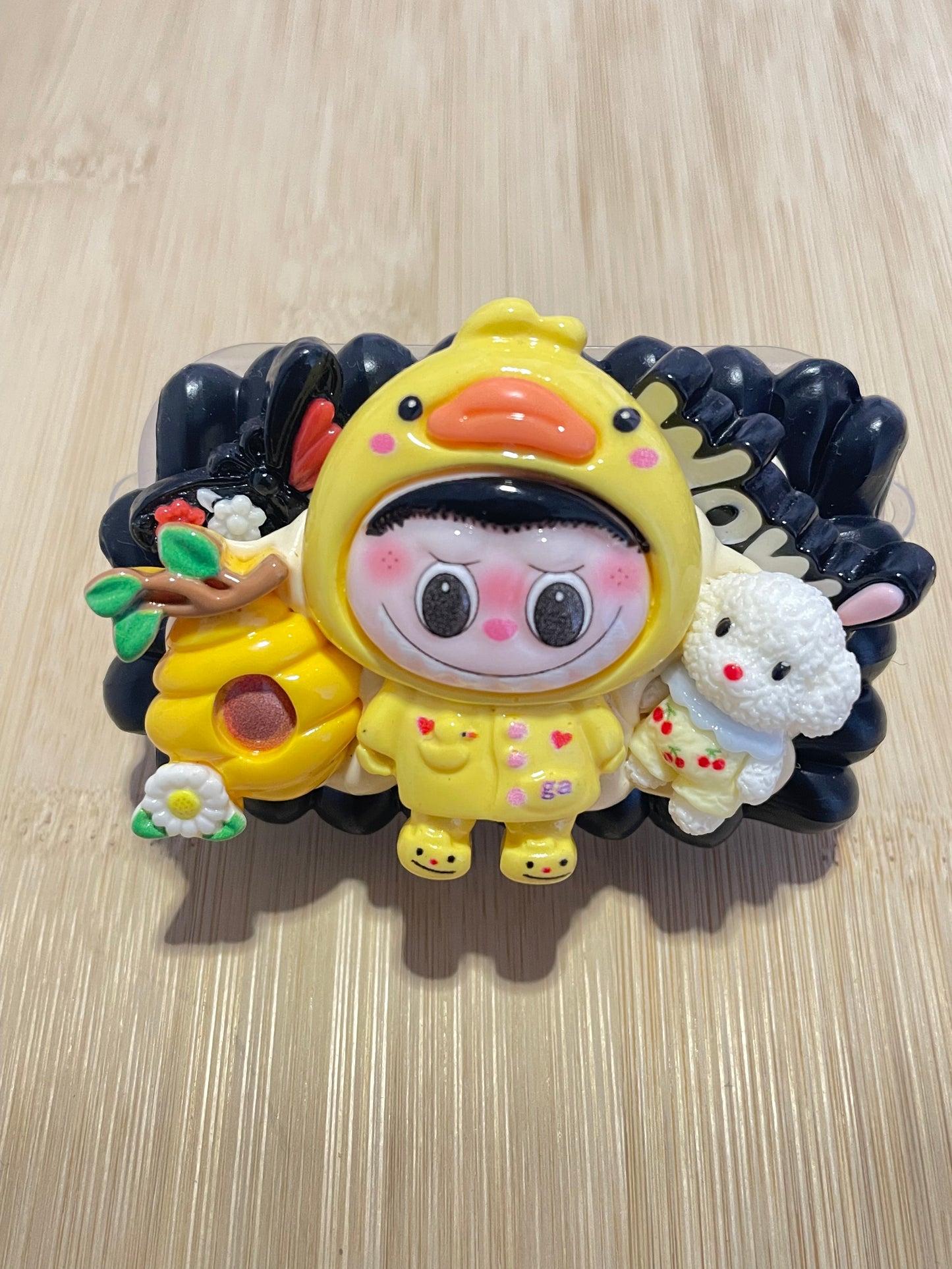 PHONE CLIP LUCKY BAGS 1 CHARM =1 free bag