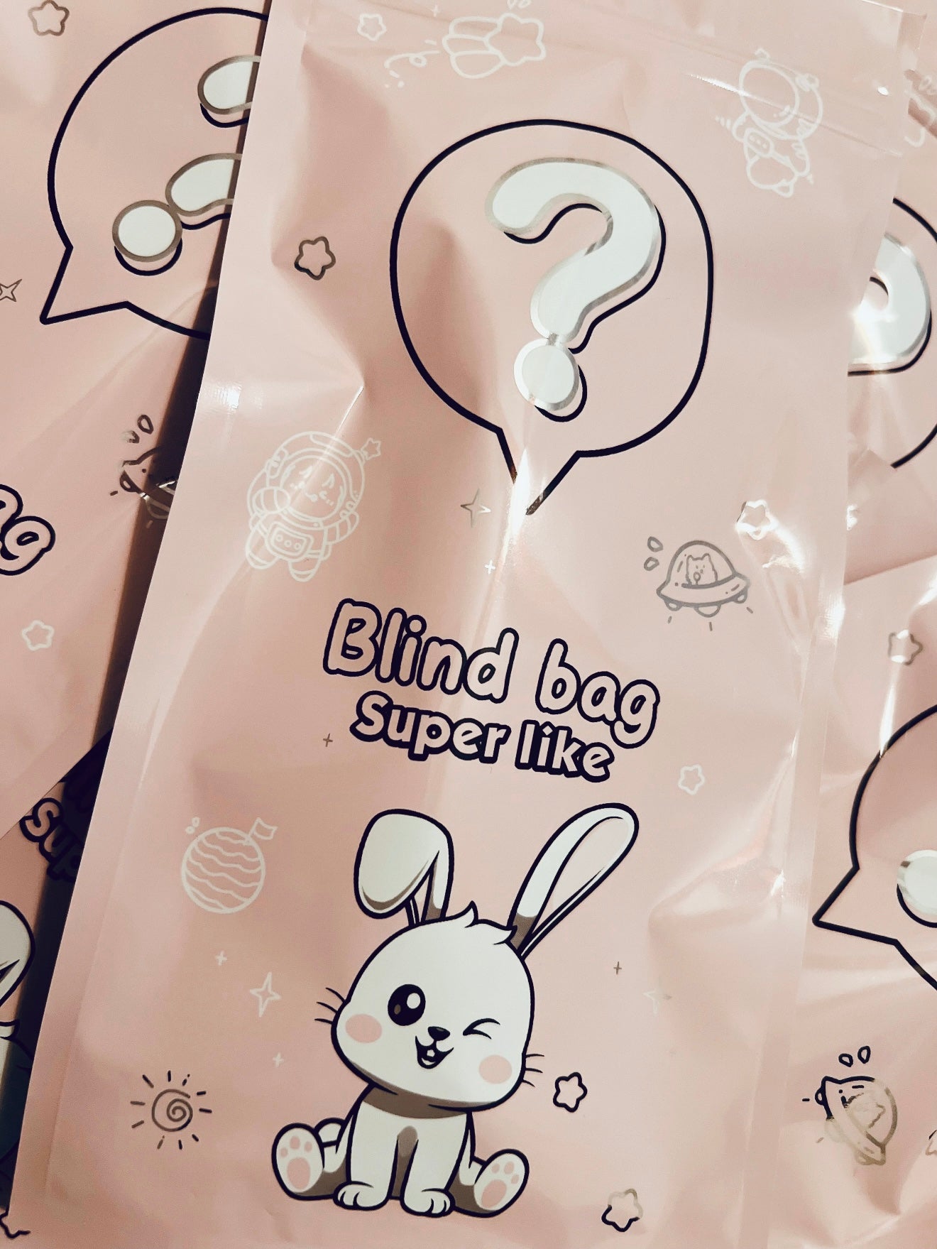 Beaded and Boxed Pens Blind Bags (COLOUR MATCHING GAME) - Open in Live