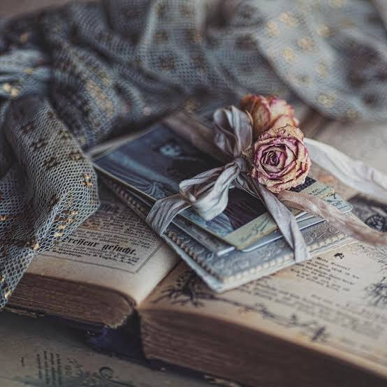 BLIND DATE WITH A BOOK GIFT PACK