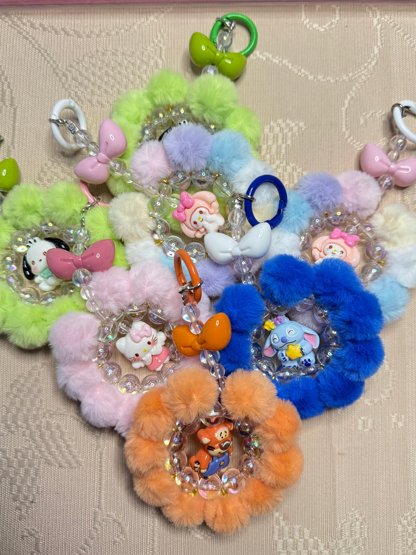 FLUFFY KEYCHAIN/CAR HANGER MINIS