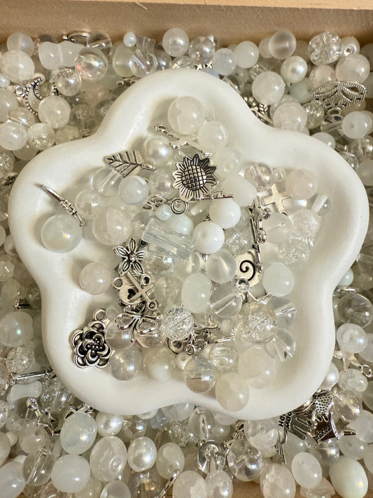 Frosty Whispers Glass Mix